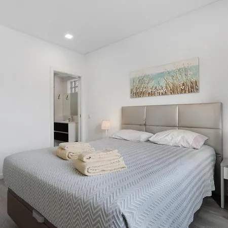 Casa Dos Terracos T2 Rc Apartman *