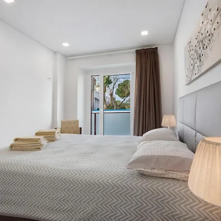 Casa Dos Terracos T2 Rc
