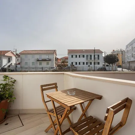 Casa Dos Terracos T2 Rc * São Martinho do Porto
