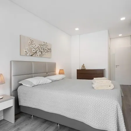 아파트 Casa Dos Terracos T2 Rc *